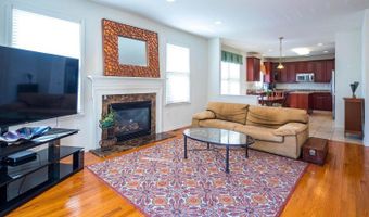 27 Brittany Ct, Atlantic Highlands, NJ 07716