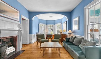 58 Second St, Newport, RI 02840