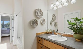 274 NW Outlook Vista Dr, Bend, OR 97703