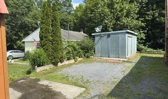 60 Tori Ln, Bennington, VT 05201
