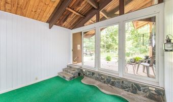 40 Brighton Rd, Andover, NJ 07821