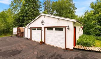 5084 Woodland Ave, Bagley, MN 55803