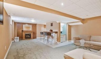 1407 PEARTREE Ln, Bowie, MD 20721