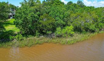 5138 Pointset Ave, Bay St. Louis, MS 39520