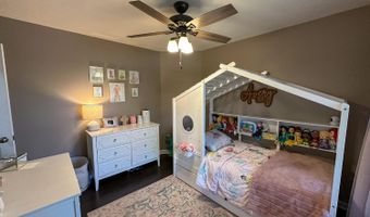 16 Hoosier Heights Dr, Batesville, IN 47006