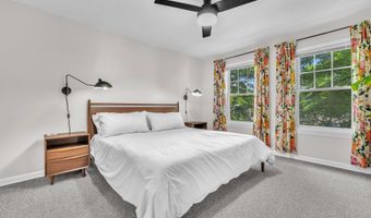 49 Rose St APT 109, Branford, CT 06405