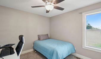 720 Timberview Dr, Adel, IA 50003