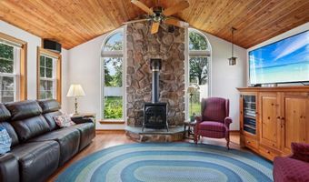 8 COATES Rd, Allentown, NJ 08501