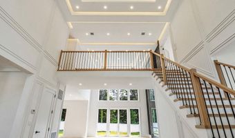 54 Landview Dr, Dix Hills, NY 11746