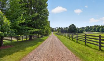 2405 Nicholson Ln, Albion, MI 49224