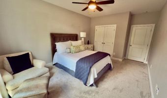 1718 W Farmville, Auburn, AL 36830
