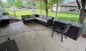 209 S 4th St, Arma, KS 66712