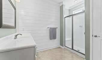 37 Black Bear Dr, Barnegat, NJ 08005