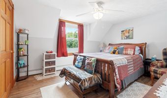 434 Donald St, Bedford, NH 03110
