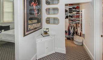 32 Carey Street St, Newport, RI 02840