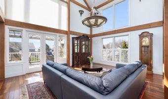 109 Umiak Ave, Jamestown, RI 02835