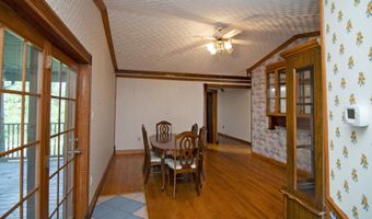 213 Patterson Creek Dr, Alderson, WV 24910