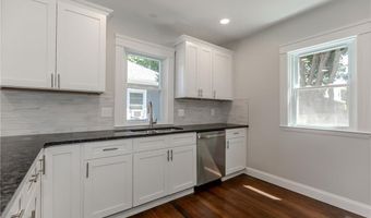 41 Wellesley Ave, North Providence, RI 02911