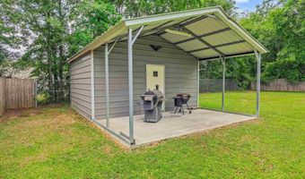 106 W Meadow Dr, Atmore, AL 36502