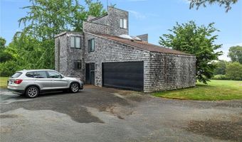 668 Indian Ave, Middletown, RI 02842