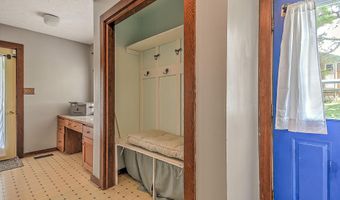 1151 Panorama Dr, Abingdon, VA 24210