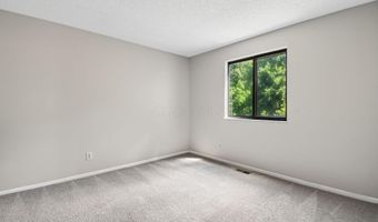 4150 Eagle Head Dr, Columbus, OH 43230