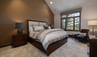 1246 Bachelor Ridge Rd 12, Avon, CO 81620