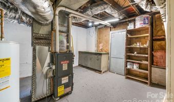 181 Courtland Pl, Asheville, NC 28801