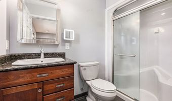 2222 Delaware Dr, Ann Arbor, MI 48103