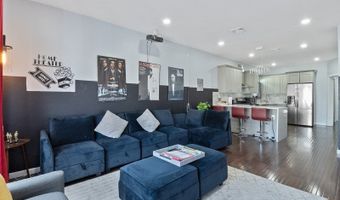84 W 3rd St, Bayonne, NJ 07002