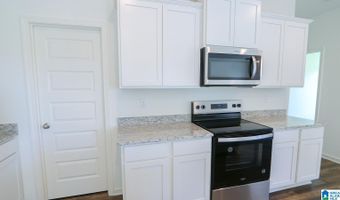 305 CREEK BEND Ln, Alabaster, AL 35007