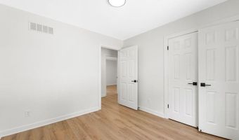 4076 OAK Rd, Bartlett, TN 38135