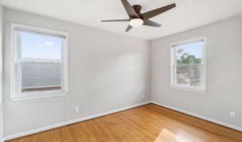 2021 S LANGLEY St, Arlington, VA 22204