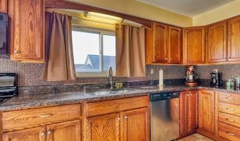 149 Hillside Ave, Harveys Lake, PA 18618
