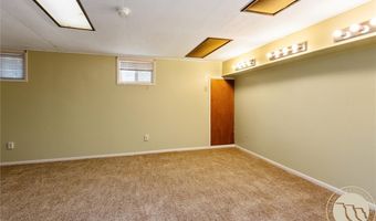 615 Rimrock Rd, Billings, MT 59102