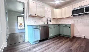 15553 Harrison Ave, Allen Park, MI 48101