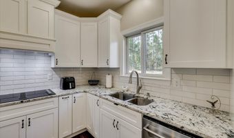 10596 Sand Valley Rd, Avera, GA 30803