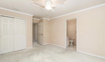 9 Denise Dr, Allentown, NJ 08501