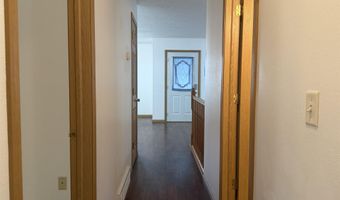 530 S 5th St, Akron, IA 51001