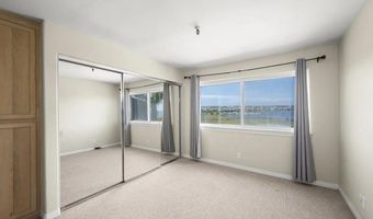 3991 Crown Point Dr P13, San Diego, CA 92109