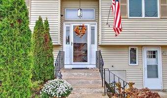 1 Pat Dr, Lincoln, RI 02865