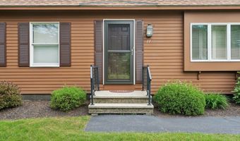 11 Concord Pl, Auburn, ME 04210