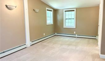 79 W Shore Dr, Exeter, RI 02822