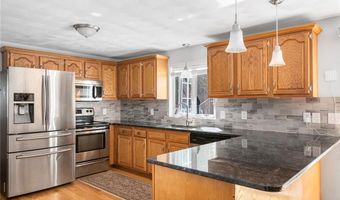 19 Narragansett Ave, Glocester, RI 02814