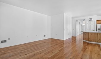 20 Valley Stream Pl, Barnegat, NJ 08005