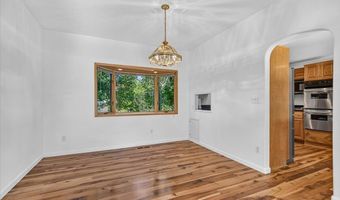 738 Fairway Ct, Ashland, OR 97520