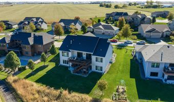 2711 Coyote Dr, Ames, IA 50014