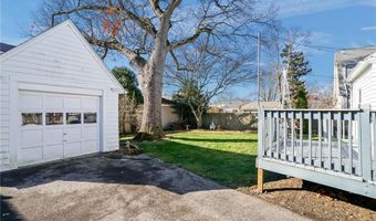26 Keith Ave, Cranston, RI 02910