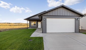 905 Bennington Dr, Box Elder, SD 57719