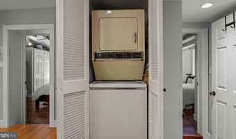 28 SWAN St, Lambertville, NJ 08530